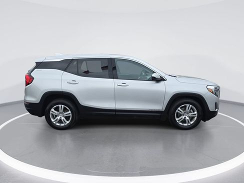 Used 2019 GMC Terrain SLE FWD image 2