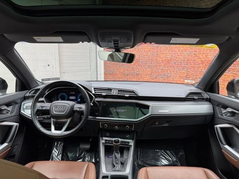 Used 2024 Audi Q3 2.0T Premium image 12