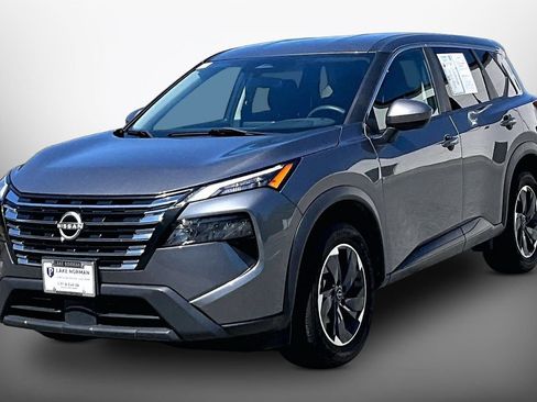 Used 2024 Nissan Rogue SV FWD image 4