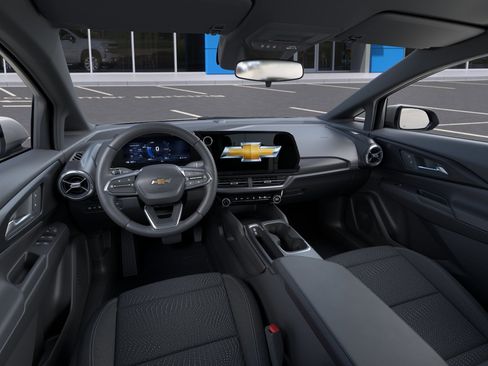 New 2026 Chevrolet Equinox EV LT FWD image 15