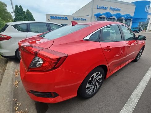 Used 2018 Honda Civic EX image 4