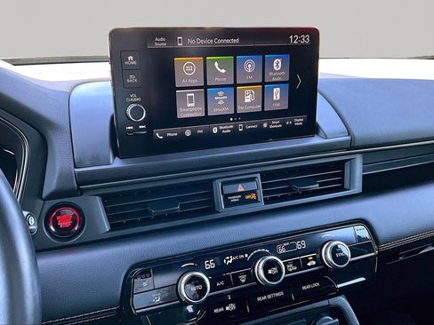 Certified 2025 Honda Pilot TrailSport image 9