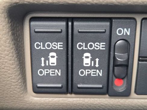 Used 2024 Honda Odyssey Touring image 40