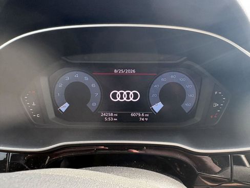Used 2022 Audi Q3 2.0T Premium AWD/4WD image 10