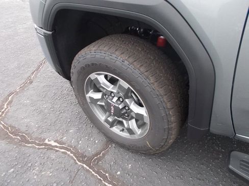 New 2026 GMC Sierra 2500 SLT w/ SLT Premium Package image 11