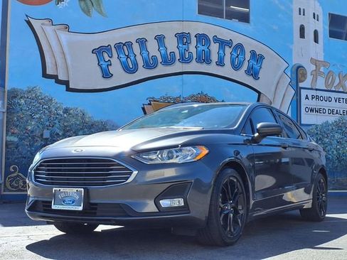 Used 2019 Ford Fusion SE w/ Equipment Group 151A image 1
