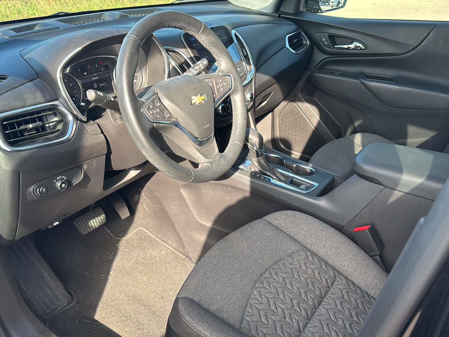 Used 2024 Chevrolet Equinox LT AWD/4WD image 11