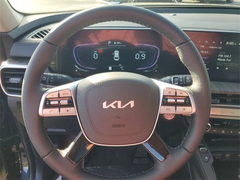 New 2025 Kia Telluride EX image 18