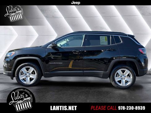 Certified 2022 Jeep Compass Latitude w/ Convenience Group image 3