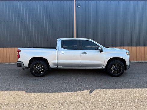 Used 2020 Chevrolet Silverado 1500 LT w/ All-Star Edition AWD/4WD image 3