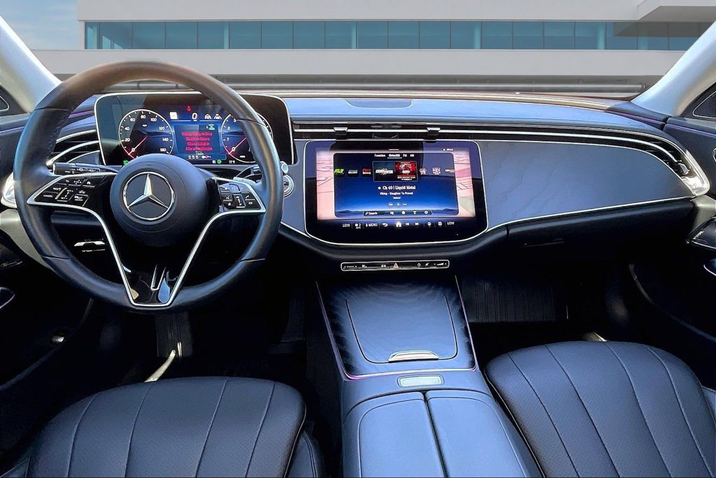 Used 2024 Mercedes-Benz E 450 4MATIC All-Terrain Wagon image 7