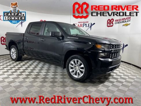Used 2021 Chevrolet Silverado 1500 Custom w/ Safety Confidence Package image 1