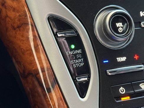 Used 2019 Lincoln Nautilus Reserve AWD/4WD image 25