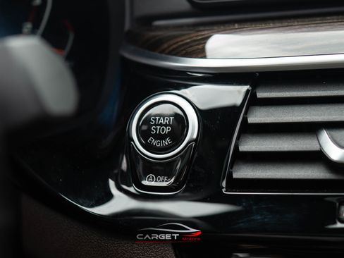 Used 2021 BMW M550i xDrive w/ Premium Package image 33