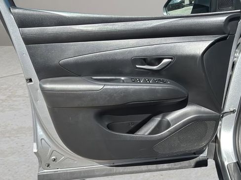 Used 2025 Hyundai Tucson SEL FWD image 16