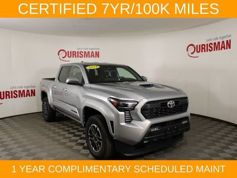 Used 2024 Toyota Tacoma TRD Sport AWD/4WD image 11