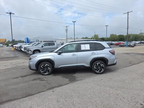 Used 2026 Subaru Forester Limited AWD/4WD image 9