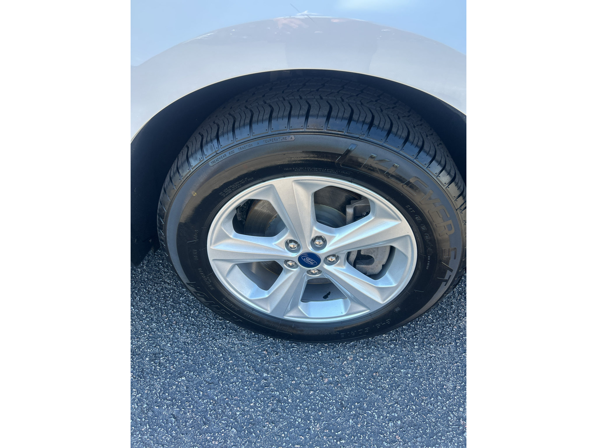 Used 2021 Ford Edge SE FWD image 6