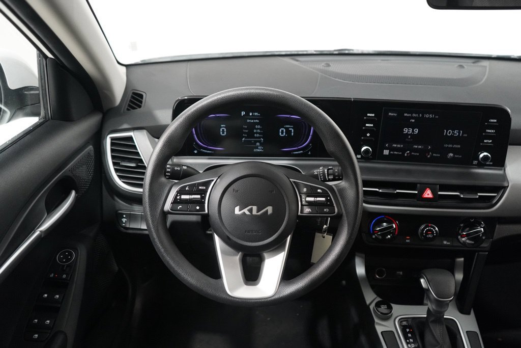 Used 2026 Kia Seltos LX FWD image 15