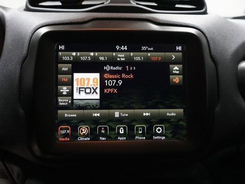 Used 2023 Jeep Renegade Latitude image 25