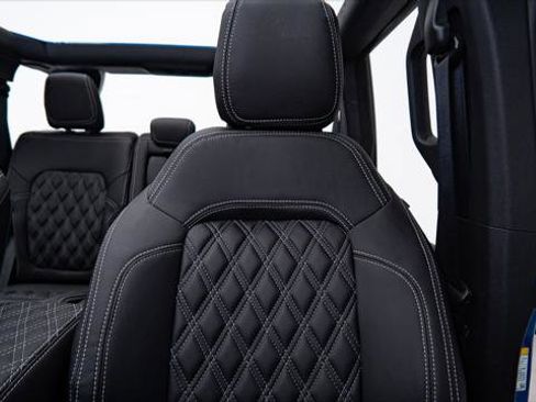 Used 2024 Ford Bronco Black Diamond image 33