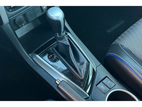 Used 2017 Toyota Corolla SE w/ Carpet Mat Package (TMS) image 21