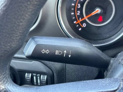 Used 2018 Jeep Wrangler Unlimited Sport AWD/4WD image 18