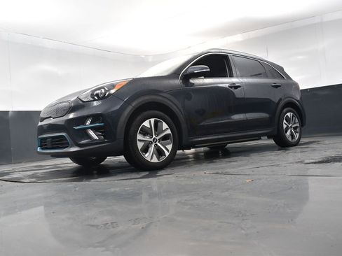 Used 2022 Kia Niro EX w/ Cold Weather Package image 21