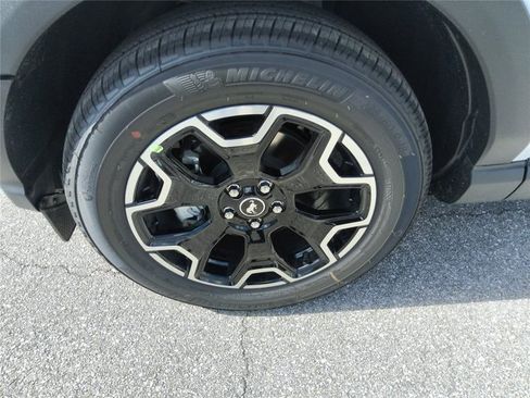 New 2026 Ford Bronco Sport Outer Banks w/ Outer Banks Tech Package+ AWD/4WD image 11