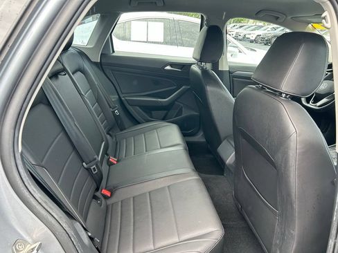 Used 2023 Volkswagen Jetta SE w/ Black Wheel Package FWD image 46