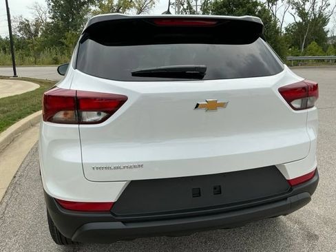 New 2026 Chevrolet TrailBlazer LS w/ LS Convenience Package FWD image 10
