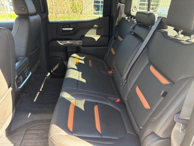 Used 2019 GMC Sierra 1500 AT4 w/ AT4 Premium Package AWD/4WD image 5