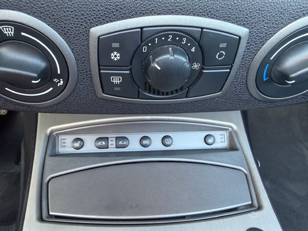 Used 2004 BMW Z4 3.0i RWD image 8