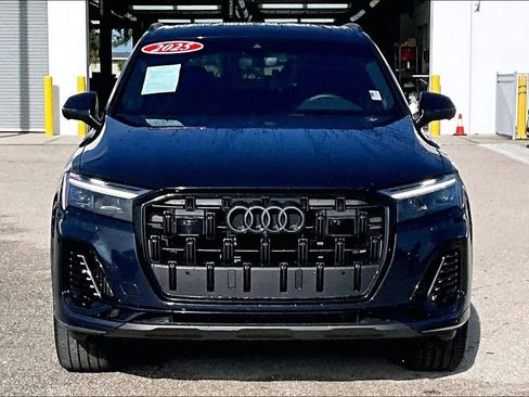 Certified 2025 Audi Q7 3.0T Premium Plus image 10