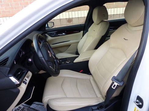 Used 2020 Cadillac CT6 Luxury image 23