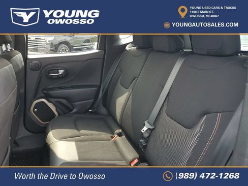 Used 2016 Jeep Renegade 75th Anniversary FWD image 25
