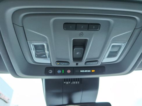 Used 2023 Chevrolet Silverado 1500 RST AWD/4WD image 25