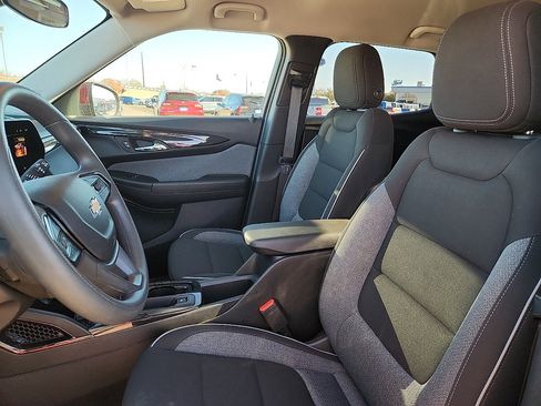 Used 2025 Chevrolet TrailBlazer LT image 7