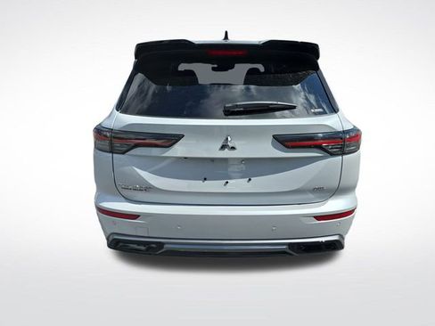 New 2025 Mitsubishi Outlander SEL image 4