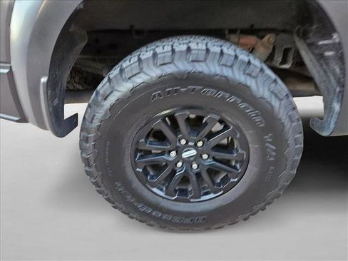 Used 2019 Ford F150 Raptor w/ Equipment Group 802A Luxury image 24