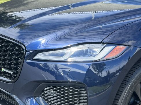 Certified 2023 Jaguar F-PACE R-Dynamic S AWD/4WD image 12