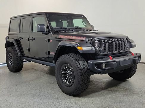 Used 2025 Jeep Wrangler Unlimited Rubicon AWD/4WD image 1