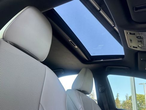 Used 2015 Lexus IS 350 w/ F-Sport Package RWD image 15