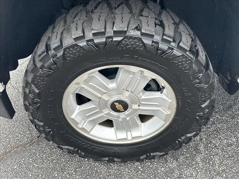 Used 2018 Chevrolet Silverado 1500 LT w/ All Star Edition AWD/4WD image 36