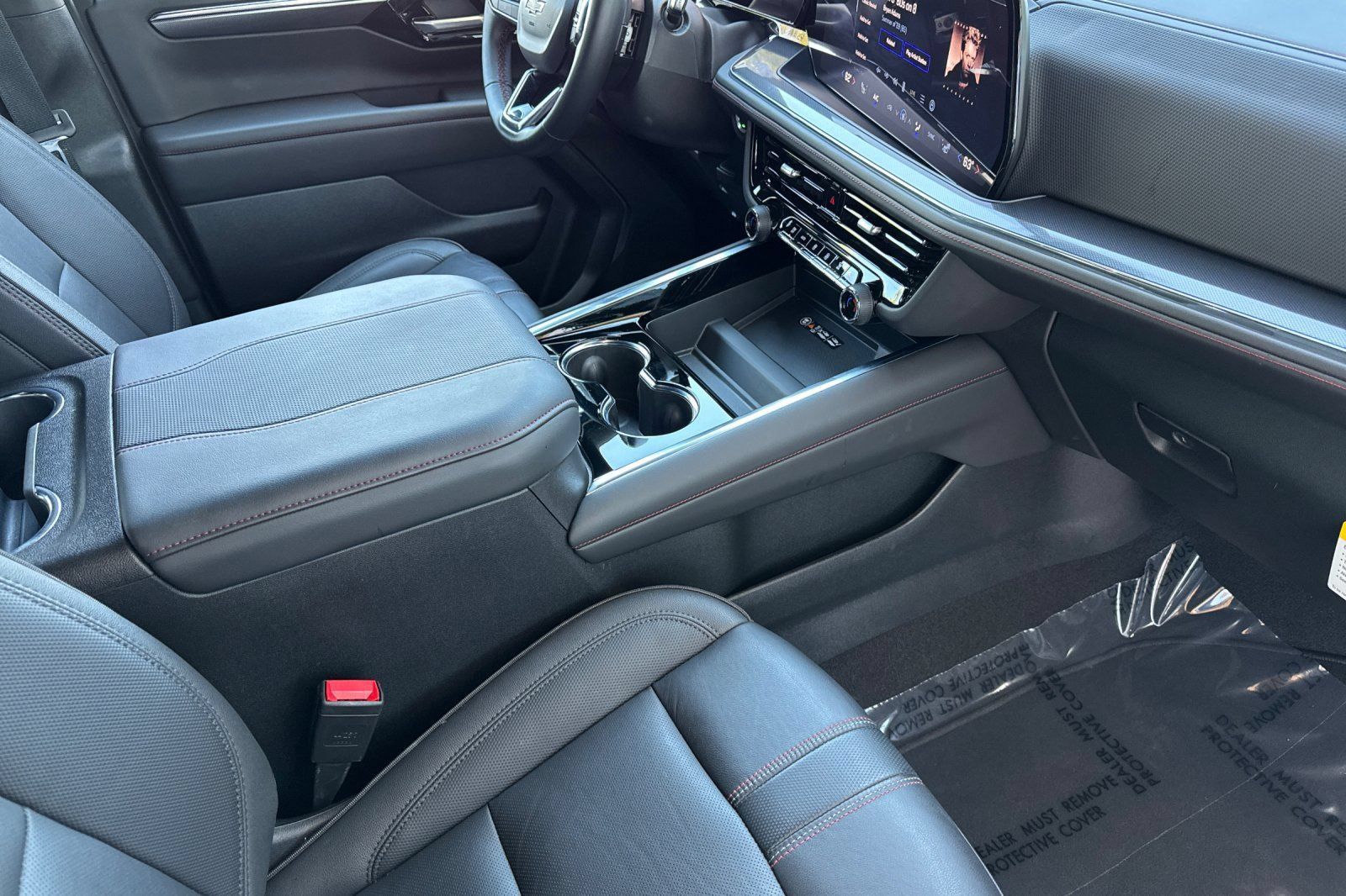 Certified 2026 Chevrolet Suburban RST RWD image 18