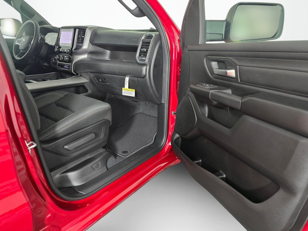 New 2026 RAM 1500 Express AWD/4WD image 41