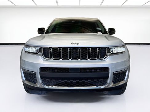 Used 2023 Jeep Grand Cherokee L Limited w/ Luxury Tech Group II AWD/4WD image 2