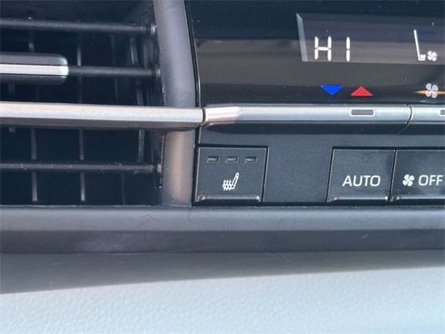 Used 2025 Toyota Sienna XLE image 20