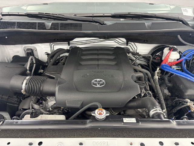 Used 2021 Toyota Tundra Limited w/ Limited Premium Package AWD/4WD image 30