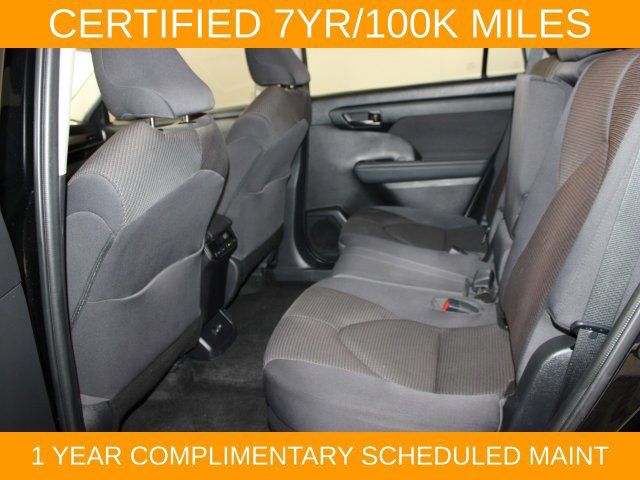 Used 2023 Toyota Highlander L AWD/4WD image 13